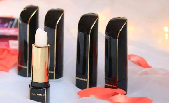 潤(rùn)唇膏在使用中最易發(fā)生得就是易折斷，那么，潤(rùn)唇膏的折斷力怎么檢測(cè)呢--濟(jì)南賽成儀器